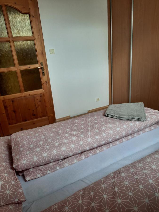 Apartman Chiarita Nemšová Kültér fotó