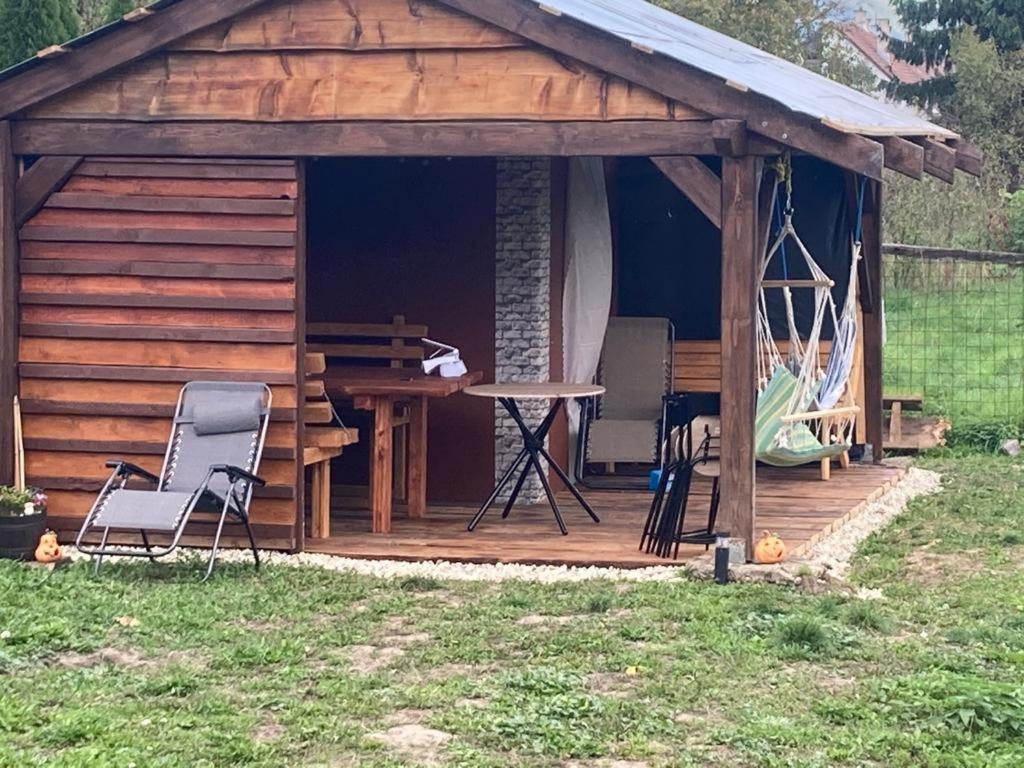 Apartman Chiarita Nemšová Kültér fotó